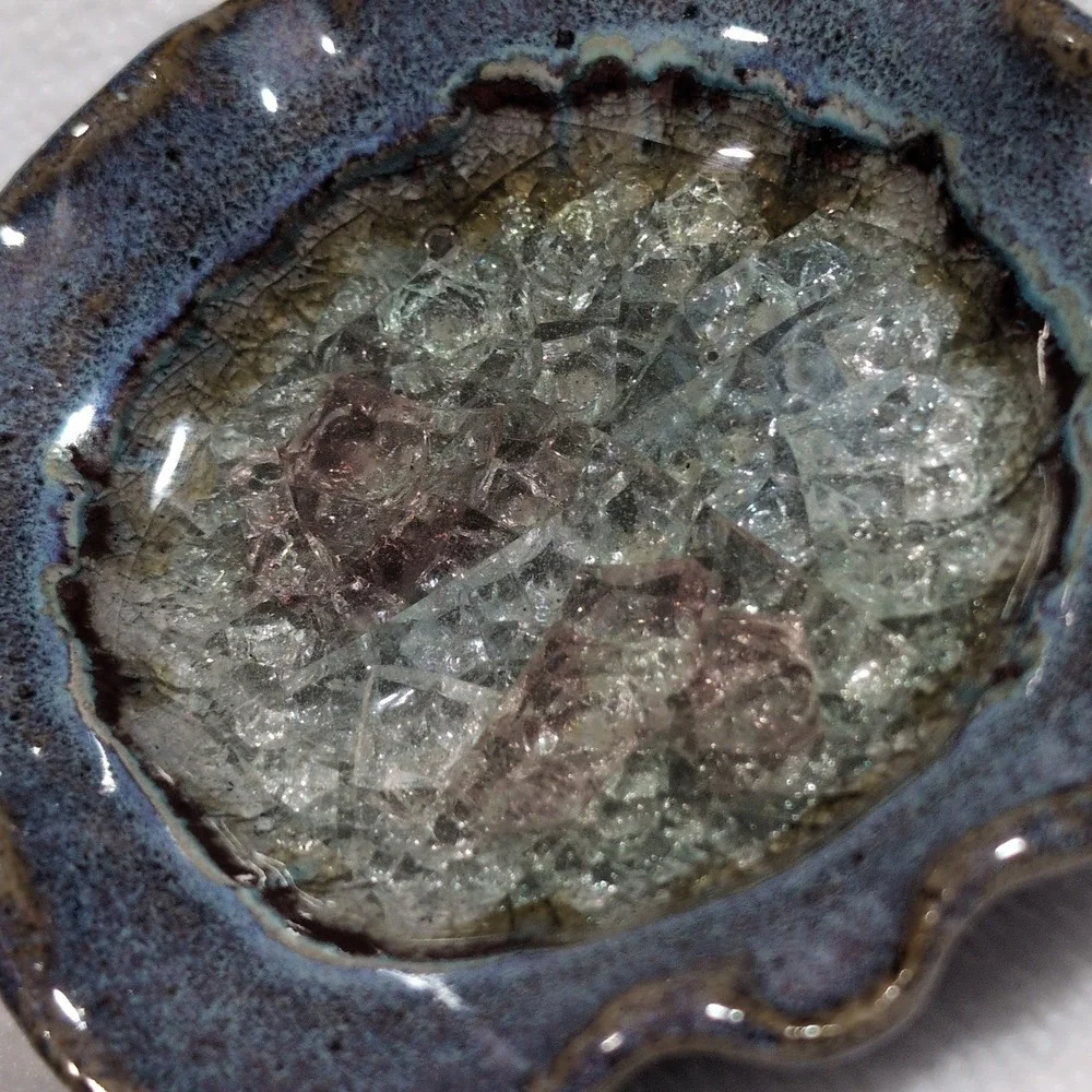 Studio Pottery Wavy‎ Edge Glazed Melted Crackled Glass Trinket Ring Dish Geode